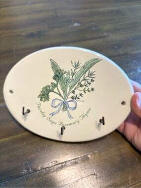 Vintage Ceramic Herb Wall Rack Oval Plaque Hooks Key holder Hanging Cottage